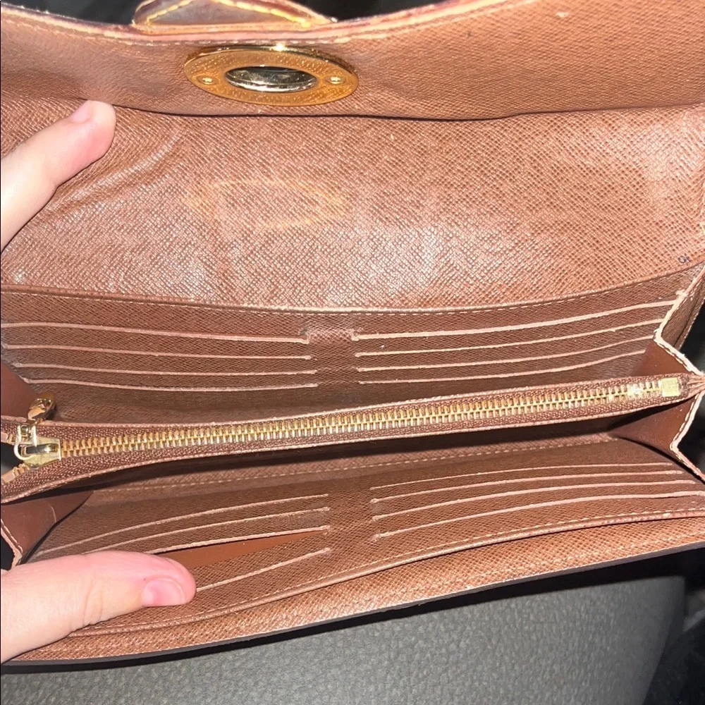 Louis Vuitton Monogram Turnlock Wallet
